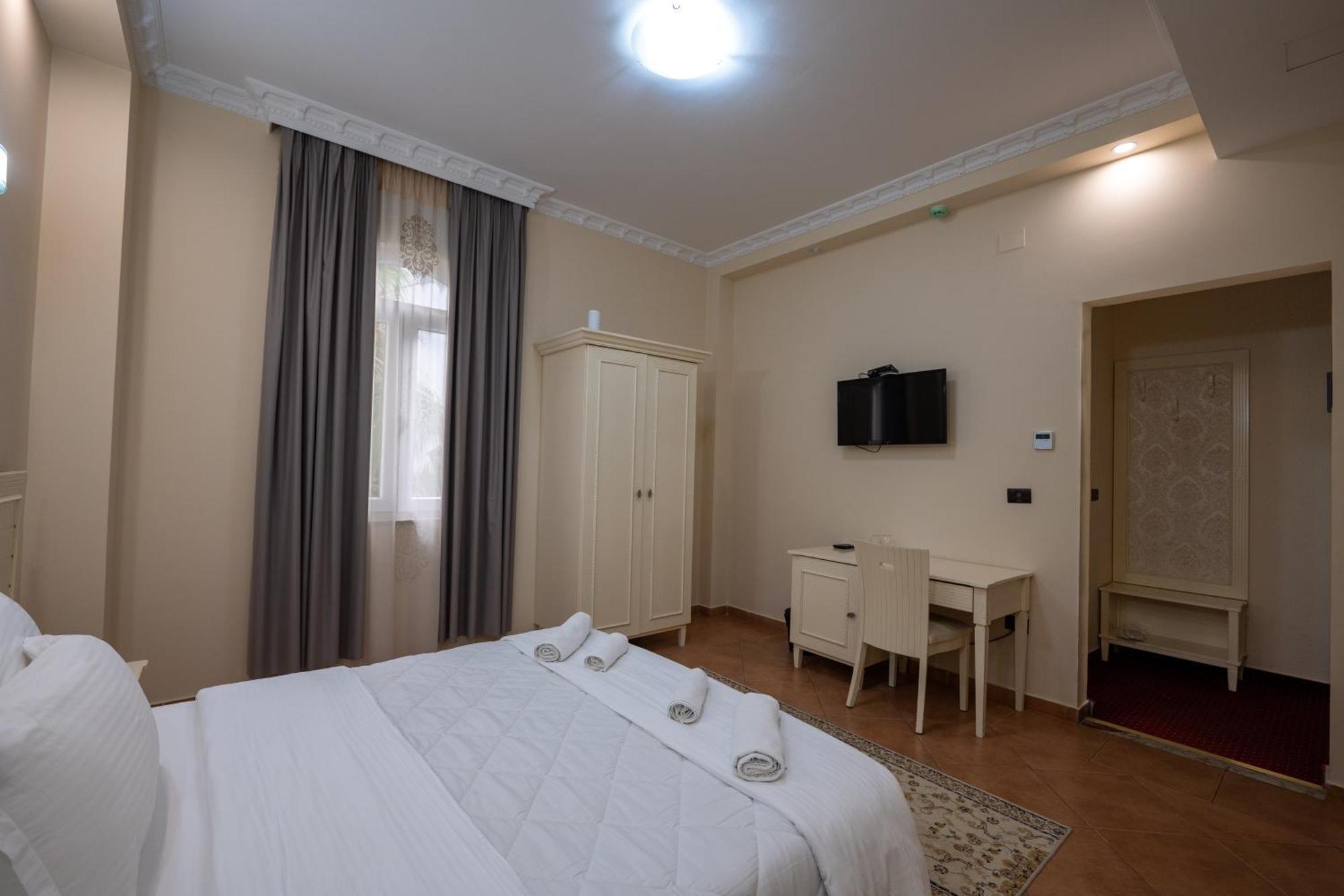 Olimpic Hotel Tirana Kültér fotó